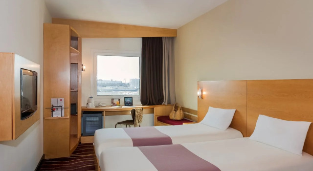 Qatar Palace Hotel, Book Hotel Hotels in Doha with Parking, Parking