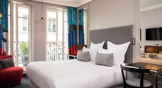 Двухместный номер Executive с балконом Les Matins de Paris & Spa