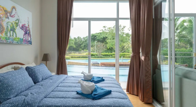 102 - 1 Bdr Pool Access Condo Boathouse Hua Hin, Varaa Villa SPA-hotellit kohteessa Central Thailand, SPA