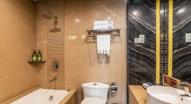 Люкс Deluxe Xiangtan Guliju International Hotel