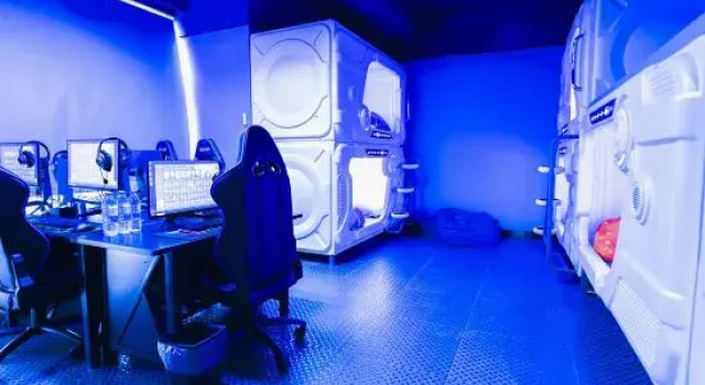 Кровать в общем номере G Joyful GAME E-Sports Hotel (Jinma Bijifang Milesi Subway Station)
