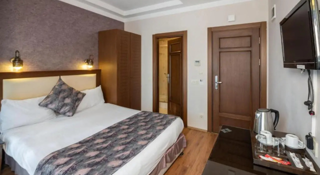 Одноместный номер Standard Aristocrat Hotel