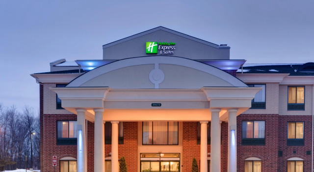 Holiday Inn Express Hotel & Suites Detroit-Novi by IHG