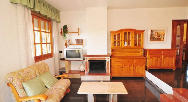 Amitie - Costa Barcelona by Homeholidaysrentals