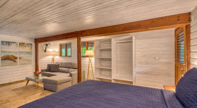 1 Bedroom Deluxe Suite with partial sea view Oasis Bluff Beach