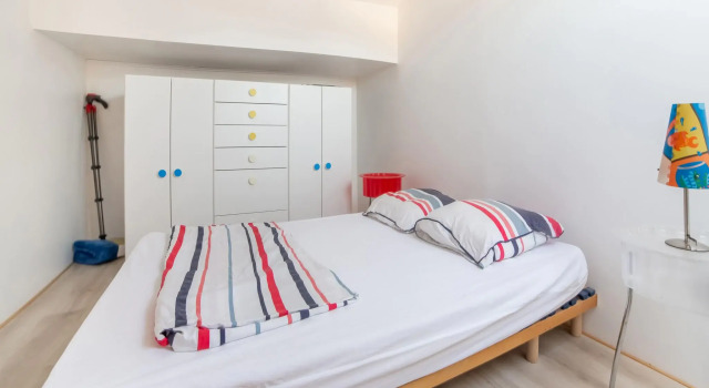 Cosy Holiday Home in Bergerac With Terrace, Rezerwuj Hotel Bergerac Red Perigord