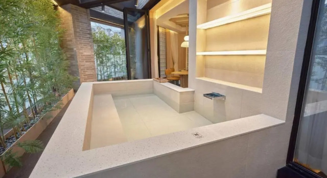 Семейный номер Standard UH Suite Seoul Square