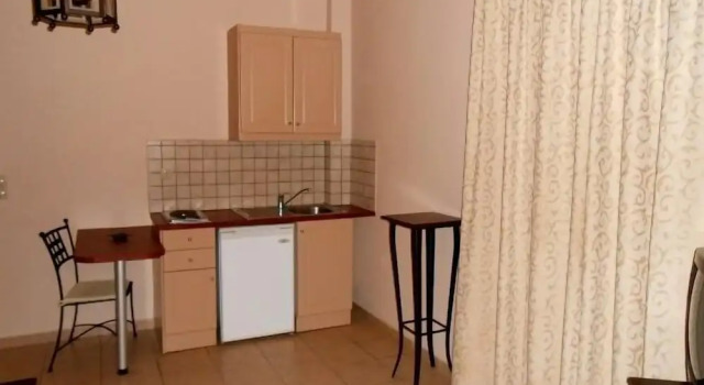Люкс Superior с видом на бассейн Lambrinos Suites
