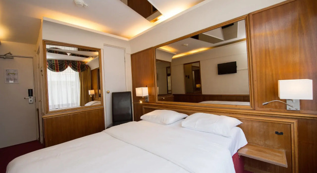 Rembrandtplein Hotel