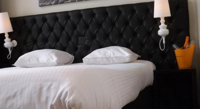 Le Parisien Hotel Bistro
