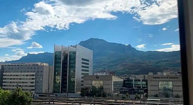 Трёхместный номер Standard с красивым видом из окна Campanile Grenoble Centre Gare
