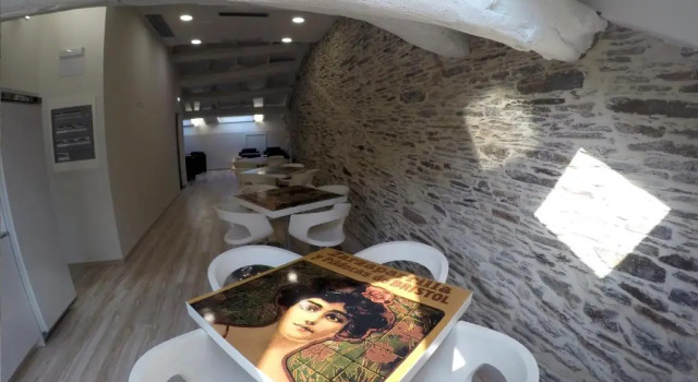 Hostel Cross, Забронировать Хостел Хостелы Луго, рядом с Центр исследования римских муров, Хостел