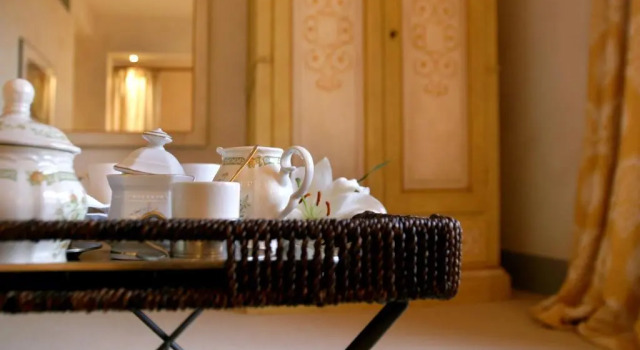 Полулюкс Great Greece Le Convivial Suites