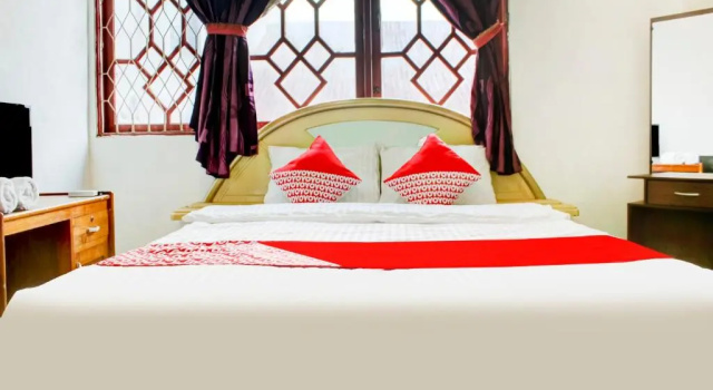 Номер Deluxe RedDoorz near Gapura Kota Banjarmasin