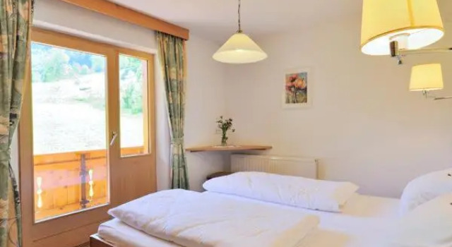 Апартаменты Hotel Garni Appartementhaus Rätikon