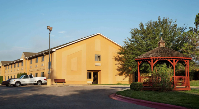 Baymont by Wyndham Hearne, Reserva ahora Hotel Hearne Texas