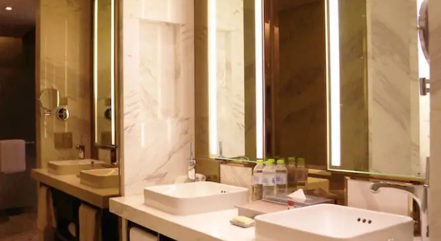 Двухместный клубный номер Standard с видом на город Sheraton Qingdao Licang Hotel