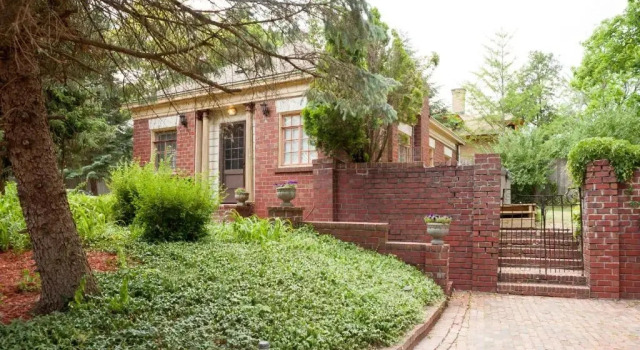 Hytte Henderson Castle