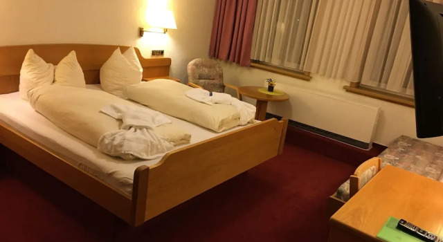 Трёхместный номер Standard c 1 комнатой с видом на окрестности Hotel & Restaurant Druidenstein