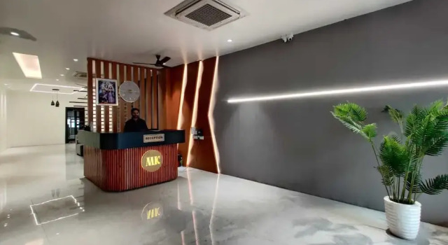 Hotel M K, Book Hotel Hoteller i Pathankot med parkering, Parkering