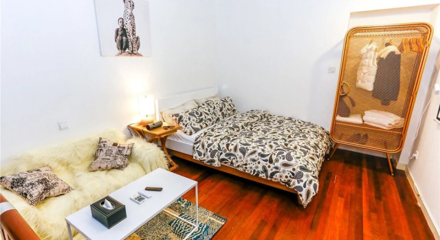Light Room Loft Jiaotong University, Varaa Hotelli Changning 