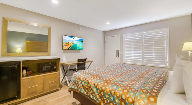 Hotel 414 Anaheim, Забронировать Отель Анахайм Disneyland California, рядом с Курорт Disneyland® Resort