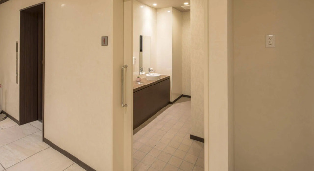Hotel WBF Yodoyabashi Minami, Забронировать Отель Тюо Осака, рядом с Отделение Банка Японии в Осаке