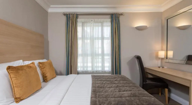 Deluxe Small Double room Fleet Street Hotel