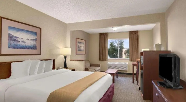 Номер Executive Baymont by Wyndham Golden/Red Rocks