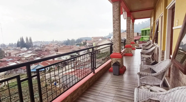 WISMA SUNRISE GUEST HOUSE jln perwira atau jln kaliaga no 5A Berastagi, Rezerwuj Pensjonat Berastagi Sumatra