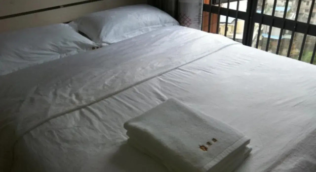 Shenzhen Shengang Apartment Dongmen Branch