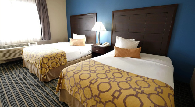 Baymont by Wyndham Marshalltown, Rezerwuj Hotel Hotele w Iowa z parkingiem, Parking