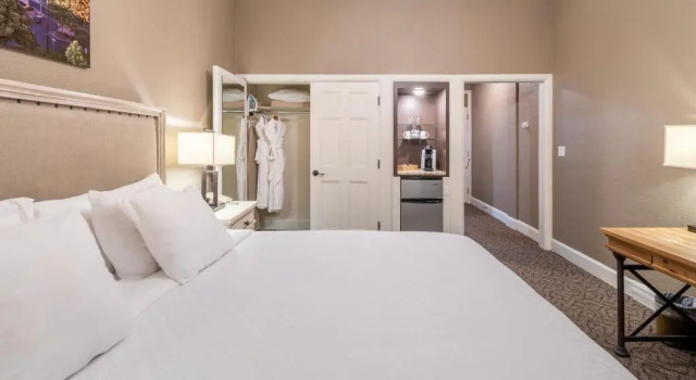 Номер Deluxe Spokane Club Hotel
