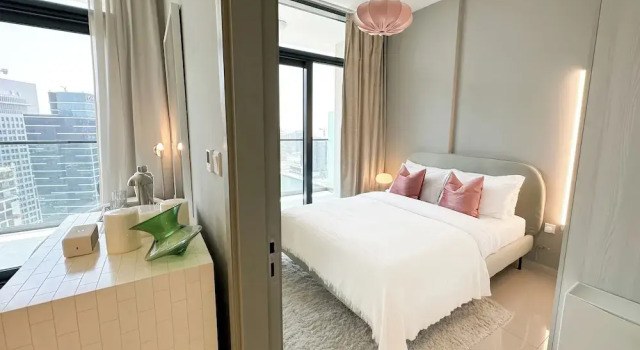 Burj Khalifa View with Designer Interior