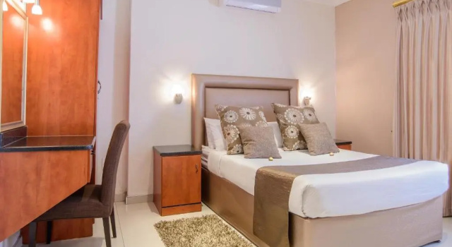 Номер Deluxe The Cycad Lodge & Chalets