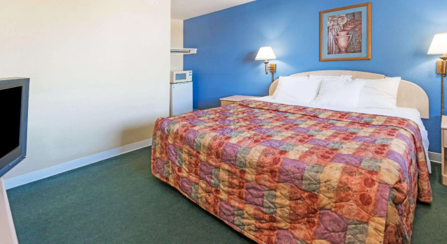 Двухместный номер Standard Days Inn by Wyndham Henrietta/Rochester Area