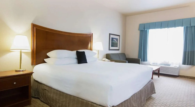 Двухместный полулюкс Red Lion Inn & Suites McMinnville