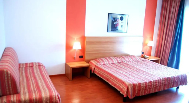 Camera tripla Comfort Hotel Romanisio