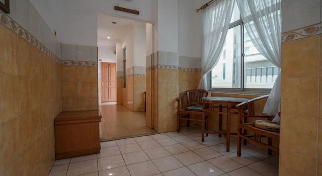 Hotel Shofa Marwah by OYO Rooms, Rezervovat Hotel Hotely v Palembang s parkováním, Parkování