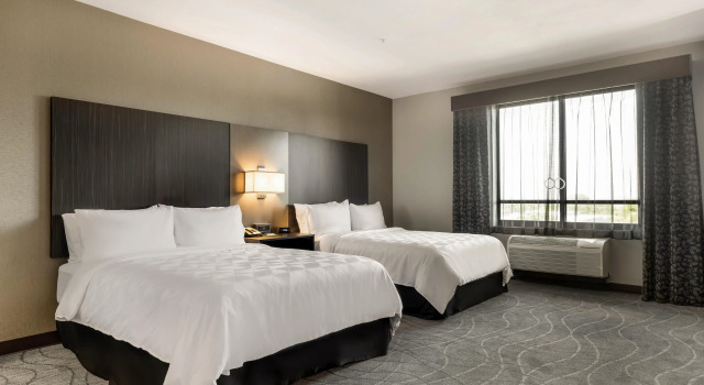 Holiday Inn & Suites Silicon Valley - Milpitas by IHG
