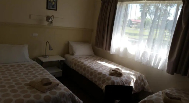 Семейный номер Standard Kaniva Midway Motel