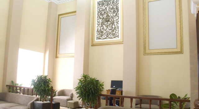 Silver Mounts Hotel