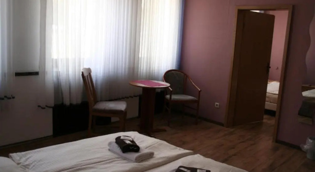 Landgasthof Hotel Rebe, Varaa Hotelli Alzey 