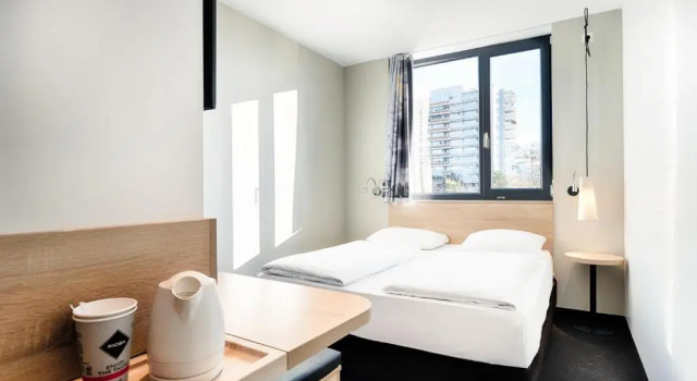 Двухместный номер Standard B&B Hotel München-Olympiapark