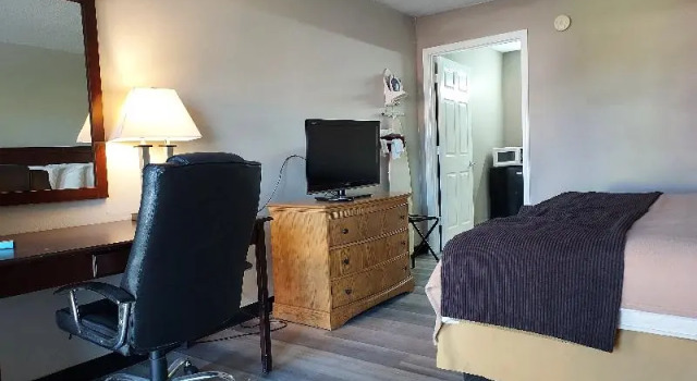 Номер Classic Cypress Inn & Suites Washington by OYO