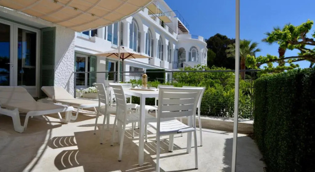 Апартаменты Auberge De La Calanque