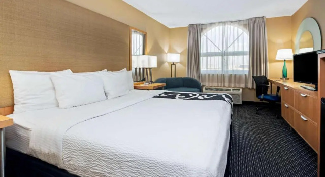 Номер Standard La Quinta by Wyndham West Palm Beach Airport