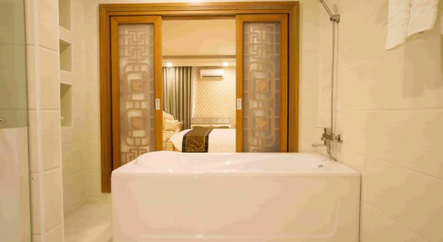 Номер Standard с балконом Anh Nguyet Hotel