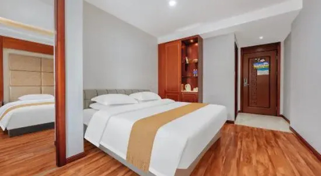 Suite Longyou Junyu Hotel (Longyou Railway Station)