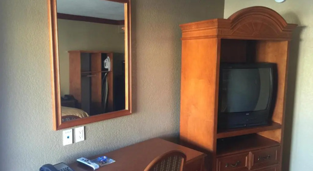 Suite Thunderbird Lodge in Riverside